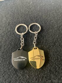 Porsche kvalitní přívěsek, klíčenka 4 druhy . - 3