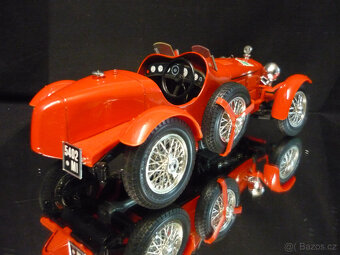 Alfa Romeo 2300 8C Monza Bburago 1/18 - 3