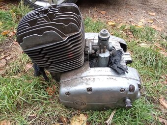 Prodám motor ČZ  175/477 - 3