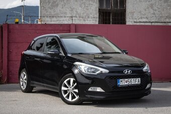 Hyundai i20 1.1 Black - 3