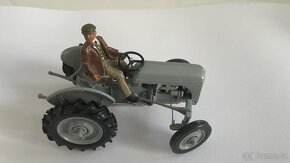 Model traktoru Ferguson TE20 - 3