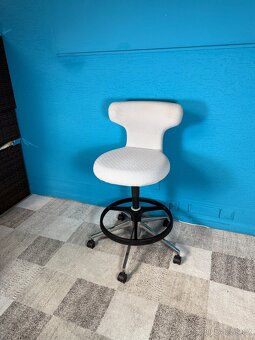 Barová židle VITRA Pivot šedá - 3