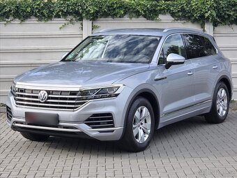 Volkswagen Touareg 3,0 TDi 210kW Atmosphere ČR 1.maj CR V6 8 - 3