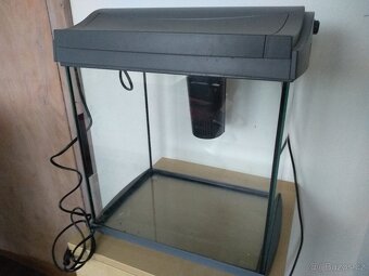 Prodám zánovní akvárium 30 l - REZERVOVÁNO - 3