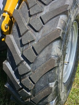 kloubový nakladač - 3