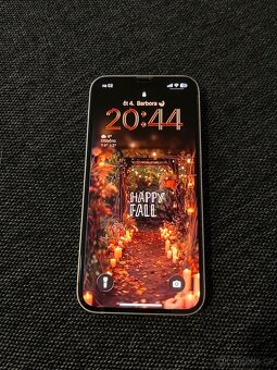 iPhone 13 - 128GB - 3