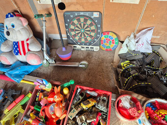 starší hračky - 3