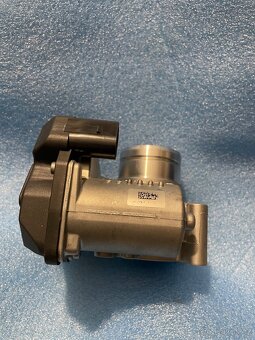 ŠKRTÍCÍ KLAPKA ŠKODA - 03D 133 062F - 3