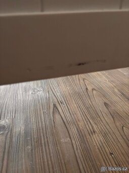 Masivní postýlka - 3