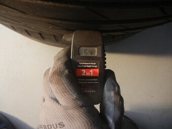 Letní pneu Kumho 275/50R20 - 3