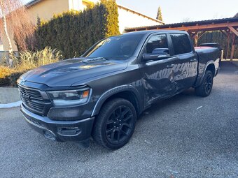 Dodge Ram 1500 Laramie - 3