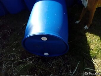 Plastové sudy 220l - 3