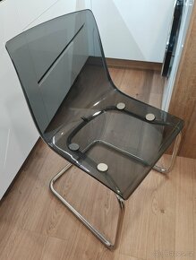Plastové židle zn. TOBIAS - IKEA. - 3
