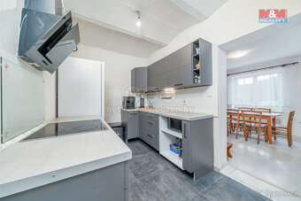 Prodej rodinného domu, 1430 m², Třebovice - 3