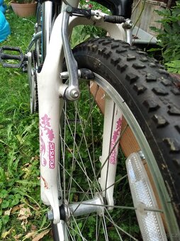 Dívčí kolo Specialized 24" - 3