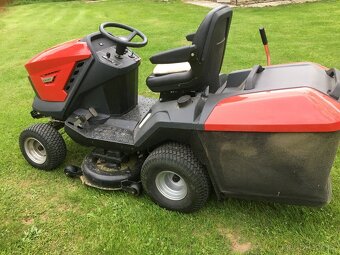 Zahradní traktor STARJET P4 zánovní 33,7motohodin - 3