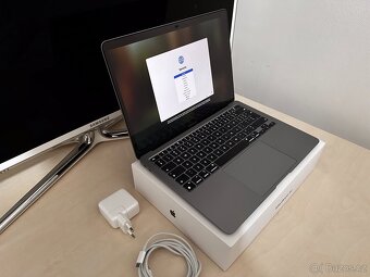 Apple Macbook Air M1 8/256 13" - 3