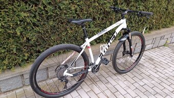 Ghost Kato 7.9 AL star white, kola 29", velikost L - 3