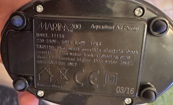 Marina 200 vzduchovací motorek 220 l/h
- 3