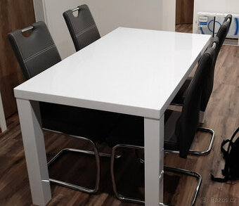 Kuchyňský stůl 140x80 - bílá barva - 3