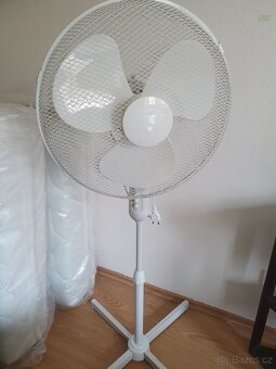Velká SLEVA Kosmetické lehátko, lampa,stojan,taburet - 3