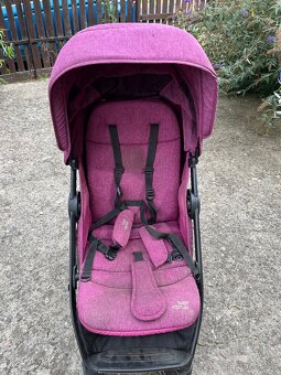 Kočárek britax - 3