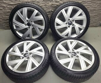 18" Originál VW Bergamo 5x112 zimní pneu 4,5-5,5mm - 3