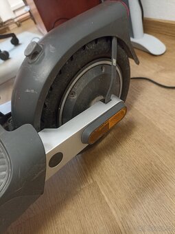 Elektrokoloběžka Xiaomi el. scooter 5 pro - 3