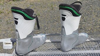 Prodám dámské lyžařské boty vel. 26/26,5 306mm - 3