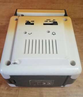 Historické sběratelské radio SuperTech Sound & Vision Model - 3