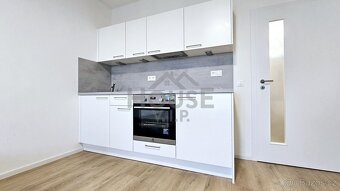 Pronájem bytu 1+kk 30 m², Praha - Hloubětín, ev.č. 01114 - 3