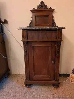 Starožitný nábytek - 3