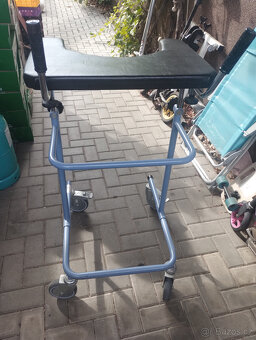 Chodítko 2x a ostatní - vysoké již není - 3