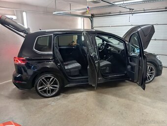 VW Touran R-Line, DSG, Virtual, 7 místo - 3