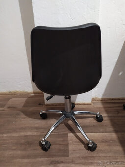 OTÁČECÍ KOŽENÁ ČERNÁ ŽIDLE MILANO - 3