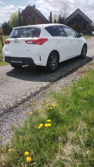 Auris 1.6 - 3