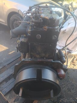 Prodám motor Zetor 4001 4011 - 3