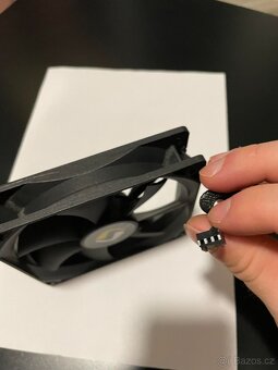 PC Ventilátor SilentiumPC Zephyr 120 – 120mm, 3-Pin, Černý - 3