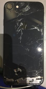 Apple iPhone 8 64Gb Space Gray - k opravě či na ND - 3