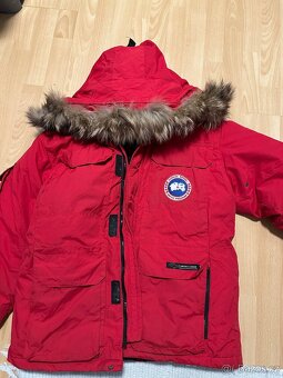 Zimní zateplená parka s kožíškem - 3