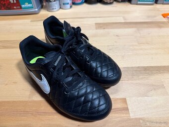 Dětské kopačky NIKE (vel. 33 EUR) - 3