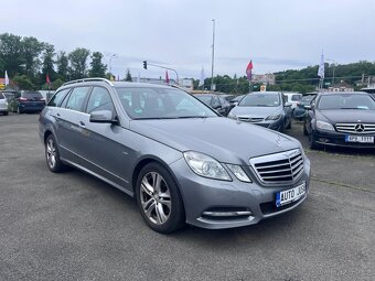 Mercedes Benz E - 3