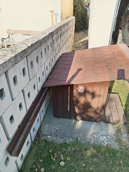 Prodám psí boudu - 3