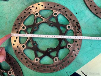 Brzdové kotouče přední, Suzuki Gsxr 600 / 750 k6,k7 - 3