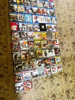 Hry na PS4 a PS3 - 3