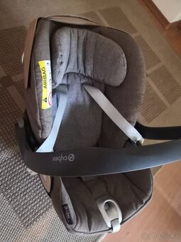 Autosedačka Cybex včetně isofix základny - 3