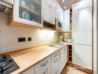 Pronájem bytu 2+1, Týnská ulička, Staré Město, 71 m2 - 3