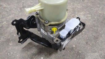 Proace Spacetourer Traveller Jumpy Vivaro - Servo čerpadlo - 3