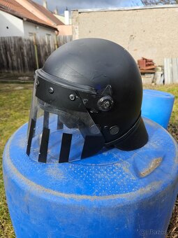 Helma hlavne na jaggurnauta - 3