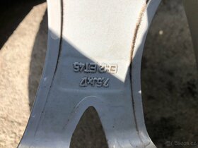 audi S-line original 17 - 3